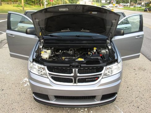 Used 2018 Dodge Journey SE FWD image 30