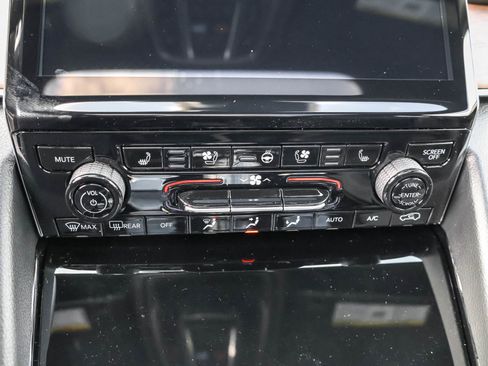 New 2025 Jeep Grand Cherokee Summit image 18