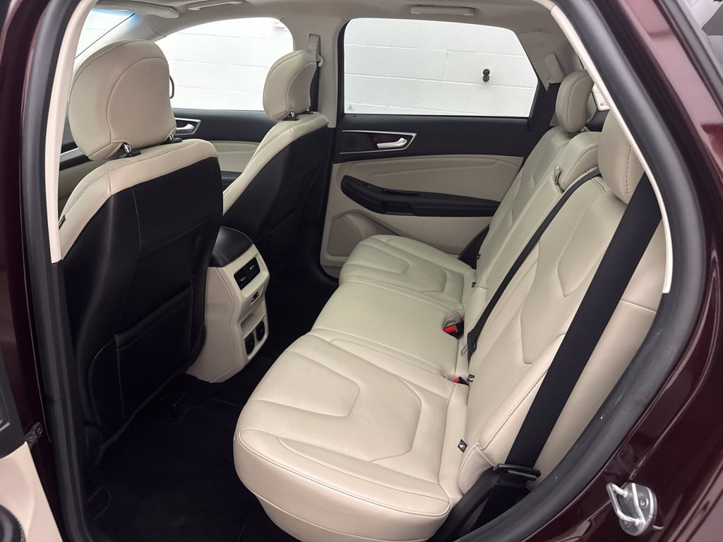 Used 2019 Ford Edge Titanium w/ Equipment Group 301A AWD/4WD image 48