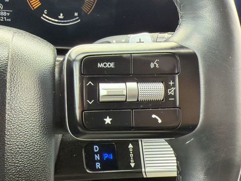 Used 2025 Hyundai Santa Fe SEL image 26