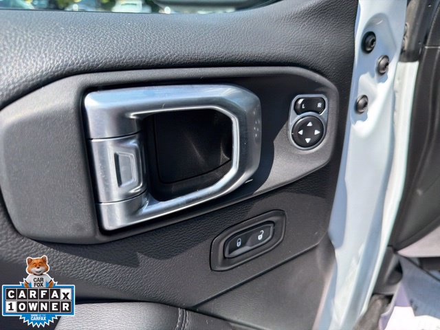 Used 2020 Jeep Wrangler Unlimited Sahara AWD/4WD image 33