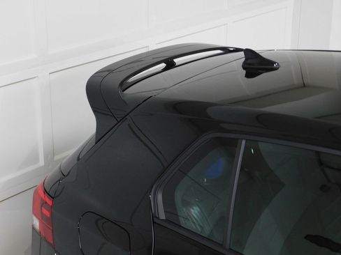 Used 2026 Volkswagen Golf image 8