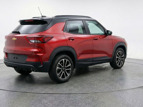 Used 2025 Chevrolet TrailBlazer LT image 9