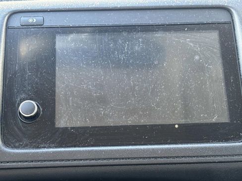 Used 2019 Honda HR-V Touring image 25