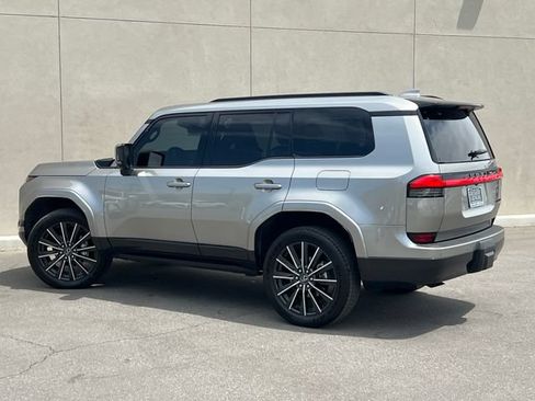 Used 2026 Lexus GX 550 AWD/4WD image 6