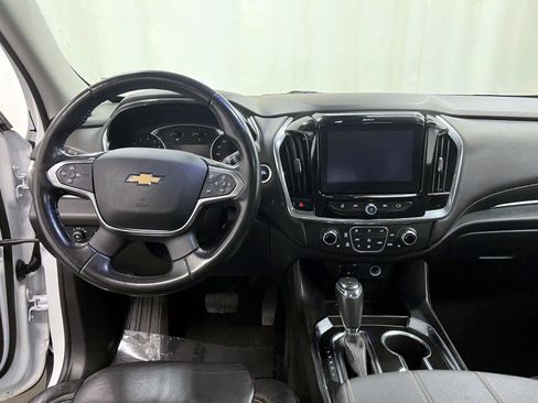 Used 2019 Chevrolet Traverse LT w/ LT Premium Package AWD/4WD image 13