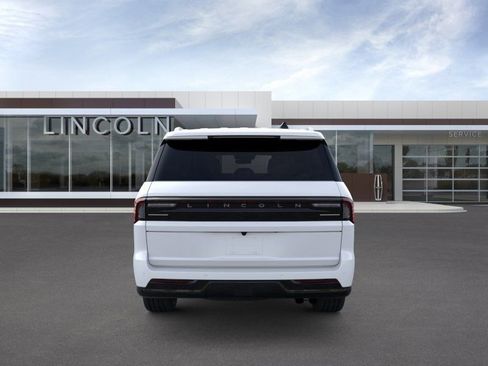 New 2026 Lincoln Navigator L Reserve AWD/4WD image 5