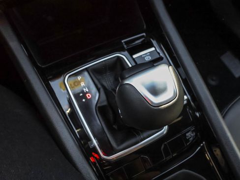 New 2026 Jeep Compass Limited image 19