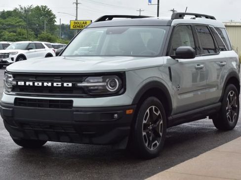 Used 2023 Ford Bronco Sport Outer Banks w/ Tech Package AWD/4WD image 14
