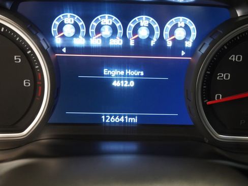 Used 2020 Chevrolet Silverado 2500 LTZ AWD/4WD image 3