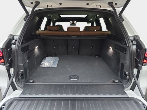 New 2026 BMW X5 M Competition w/ Executive Package AWD/4WD image 12