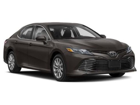 Used 2020 Toyota Camry LE w/ Carpet Mat Package image 6