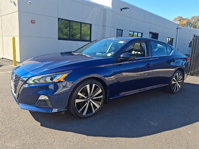 Used 2020 Nissan Altima 2.5 SR w/ Premium Package AWD/4WD image 3