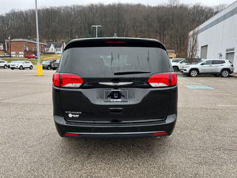 New 2026 Chrysler Voyager LX image 7