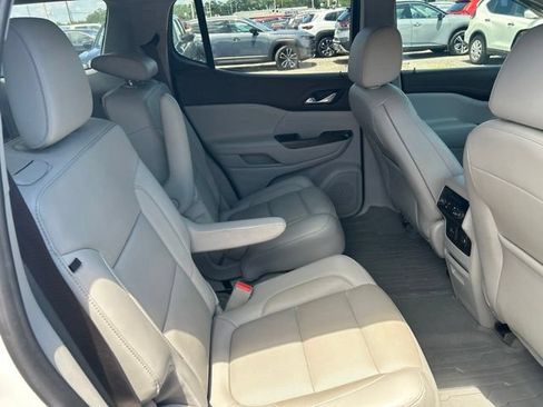 Used 2019 GMC Acadia SLT w/ LPO, Floor Liner Package FWD image 14