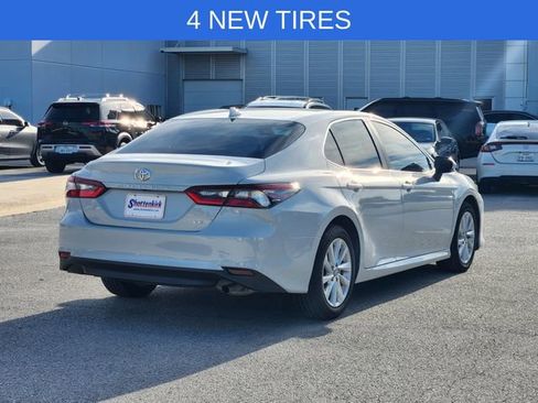 Used 2024 Toyota Camry LE image 4