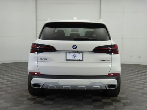 New 2026 BMW X5 sDrive40i image 6