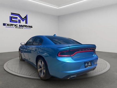 Used 2016 Dodge Charger R/T RWD image 3