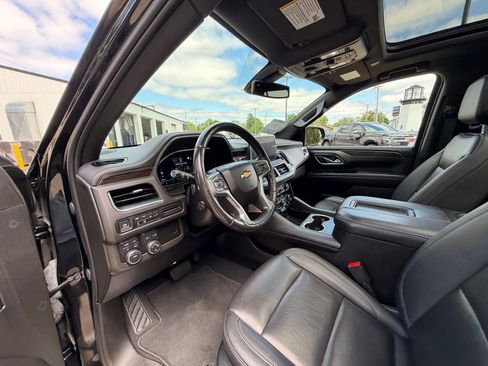 Used 2022 Chevrolet Tahoe LT w/ LT Signature Plus Package AWD/4WD image 18