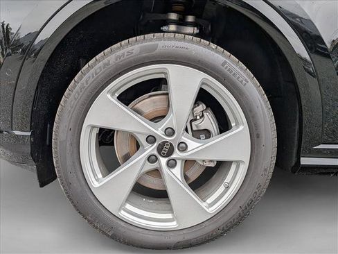 New 2025 Audi Q5 Premium Plus image 9