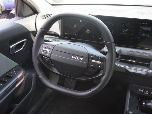 Certified 2025 Kia K4 EX FWD image 22