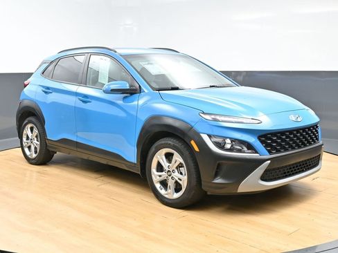 Used 2023 Hyundai Kona SEL AWD/4WD image 6