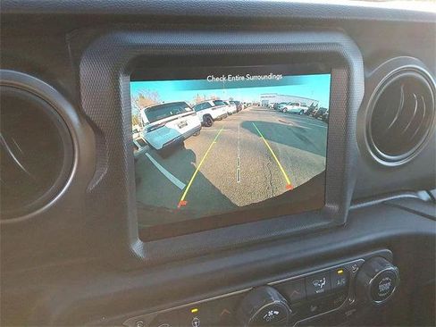 Certified 2022 Jeep Wrangler Unlimited Sport image 15