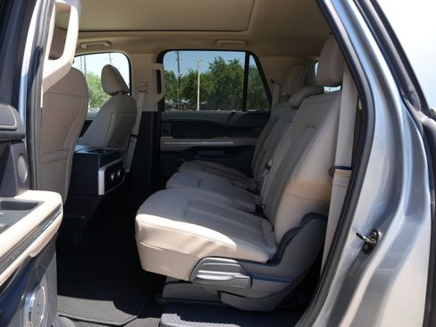 Used 2024 Ford Expedition Max Limited RWD image 21