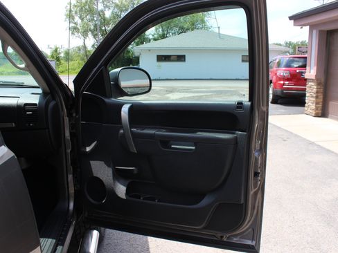 Used 2012 GMC Sierra 2500 SLE w/ Snow Plow Prep Package AWD/4WD image 30