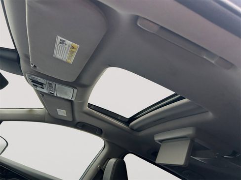 Used 2023 Honda Odyssey Touring image 15