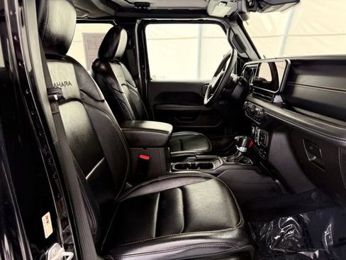 Used 2024 Jeep Wrangler Sahara w/ Technology Group image 22