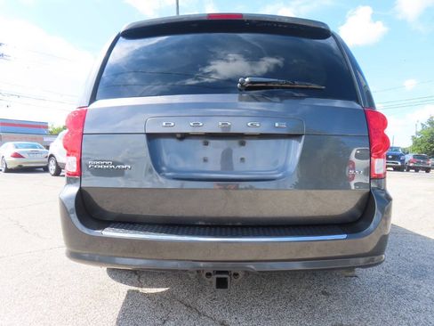 Used 2016 Dodge Grand Caravan SXT w/ Quick Order Package 29G SXT FWD image 25