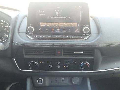 Used 2023 Nissan Rogue S AWD/4WD image 27