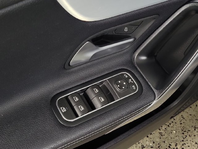 Used 2025 Mercedes-Benz CLA 250 image 19
