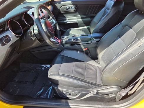Used 2017 Ford Mustang Premium RWD image 9