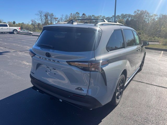 New 2026 Toyota Sienna XLE Woodland Edition AWD/4WD image 3