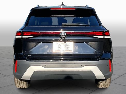 New 2026 Volkswagen Tiguan SE image 4
