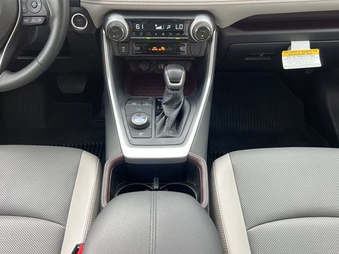 Used 2024 Toyota RAV4 Limited AWD/4WD image 16