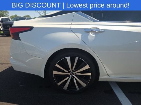 Used 2020 Nissan Altima 2.0 Platinum FWD image 8