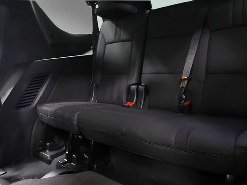 Used 2022 Chevrolet Tahoe RST w/ Luxury Package AWD/4WD image 25