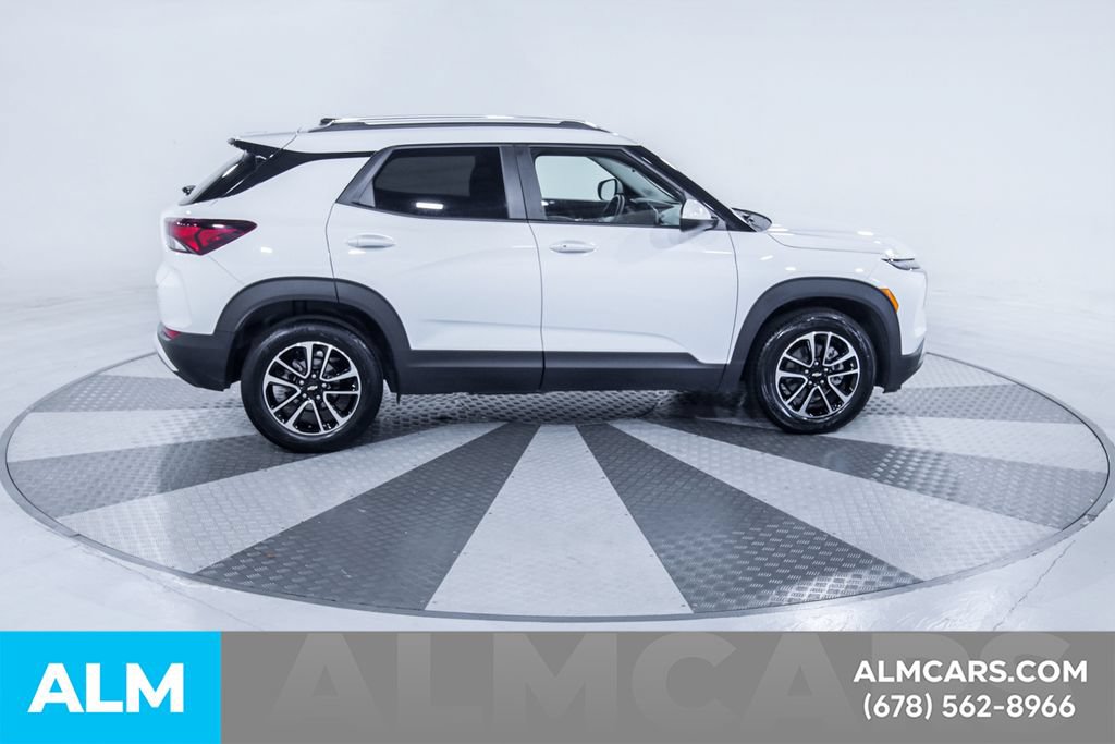 Used 2025 Chevrolet TrailBlazer LT FWD image 11