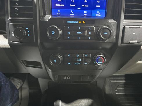 Used 2020 Ford F150 XL w/ Equipment Group 101A Mid AWD/4WD image 40