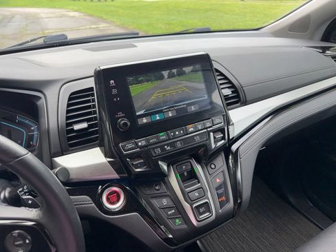 Used 2023 Honda Odyssey Touring image 16