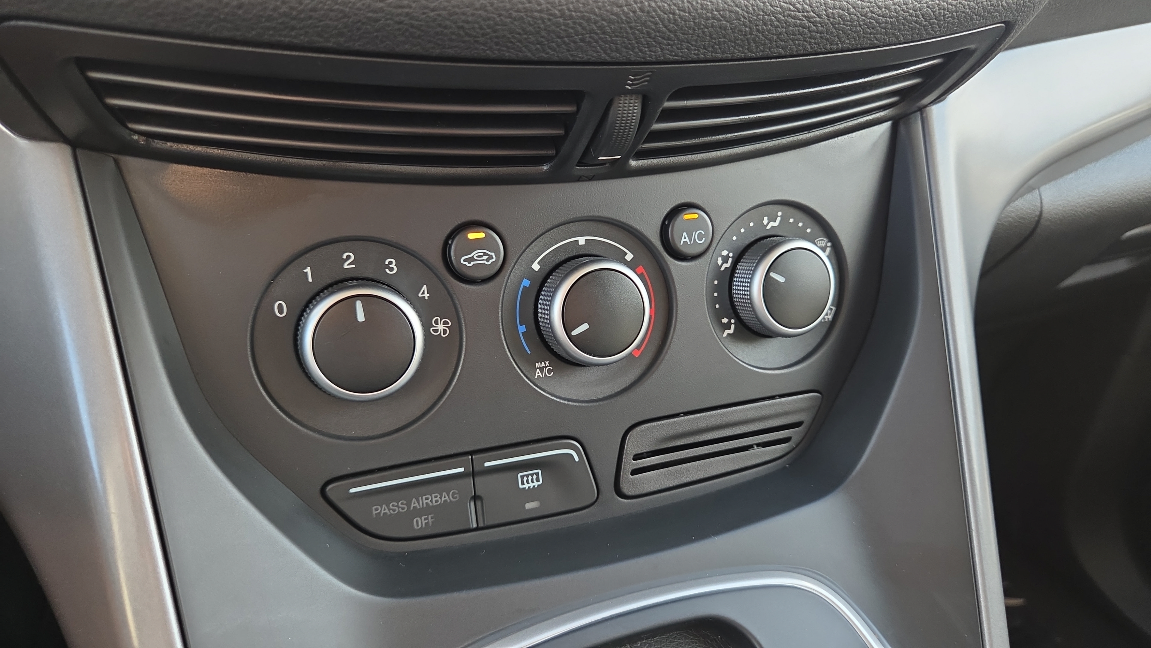 Used 2013 Ford Escape SE AWD/4WD image 29