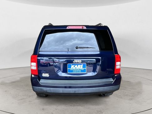 Used 2015 Jeep Patriot Sport w/ Power Value Group FWD image 5