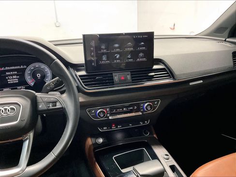 Used 2023 Audi Q5 2.0T Premium Plus w/ Premium Plus Package AWD/4WD image 8