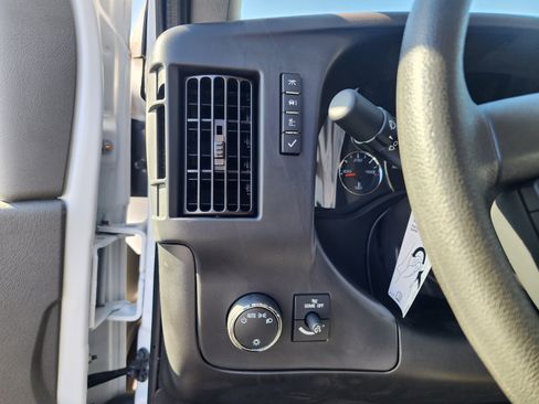 New 2025 Chevrolet Express 2500 w/ Driver Convenience Package image 29