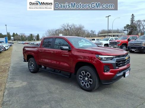 Used 2024 Chevrolet Colorado LT w/ LT Convenience Package III image 1