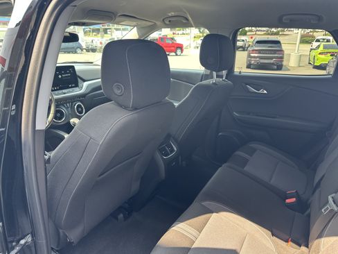 Used 2025 Chevrolet Blazer LT FWD image 22