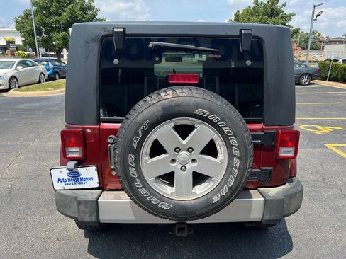 Used 2008 Jeep Wrangler Sahara w/ Dual Top Group AWD/4WD image 14